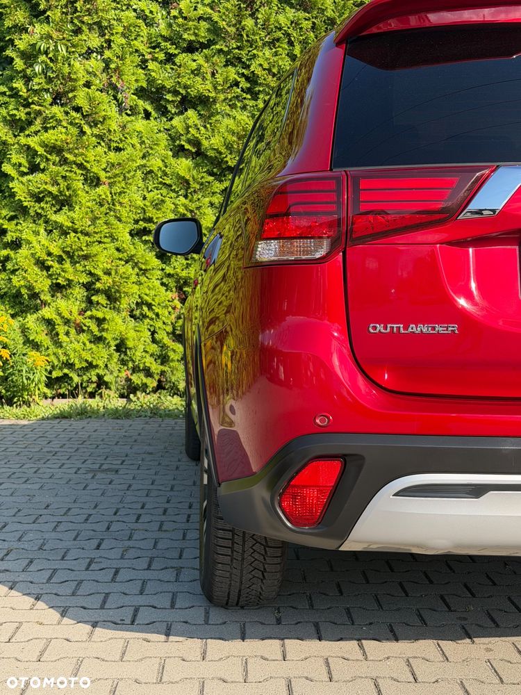 Mitsubishi Outlander 2.0 2WD CVT Diamant Edition+ - 14