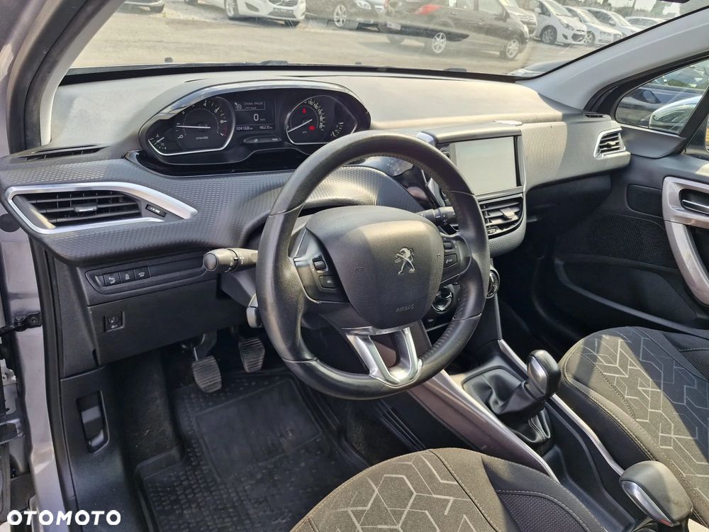 Peugeot 2008 1.2 Pure Tech GPF Active S&S - 11