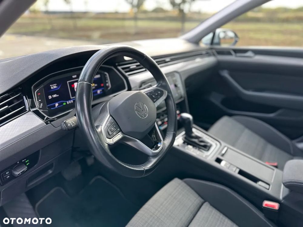 Volkswagen Passat 2.0 TSI Business DSG - 12