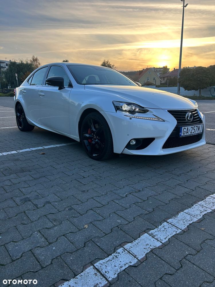 Lexus IS 200t Elegance - 9