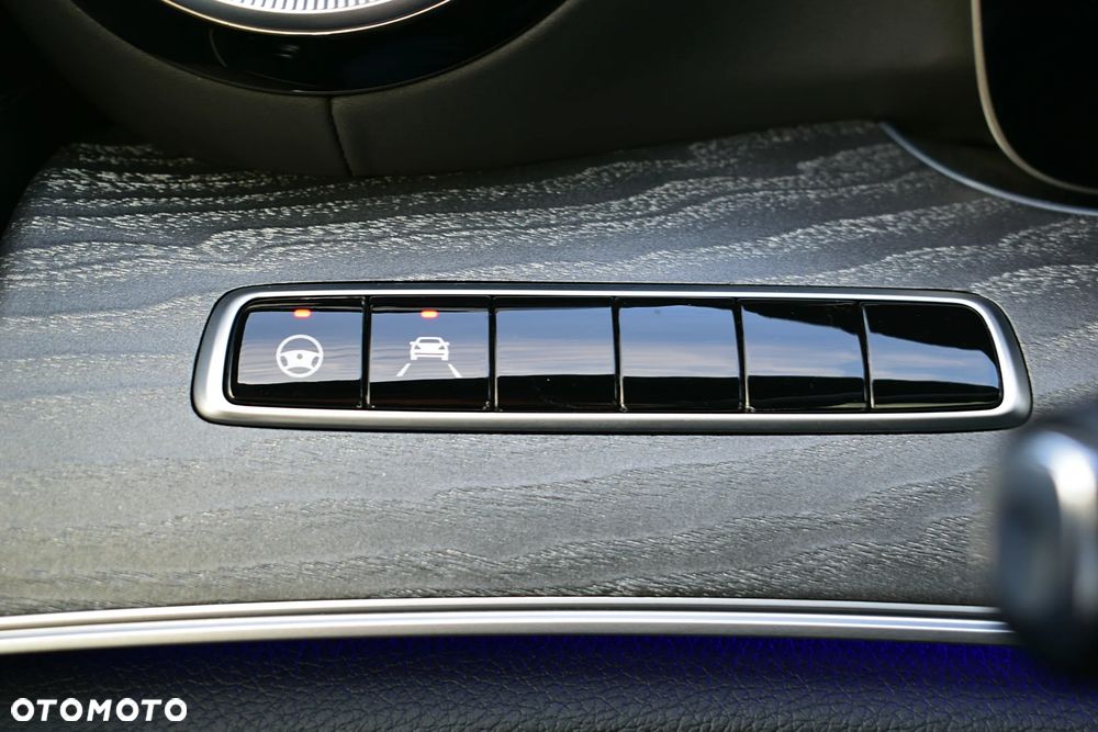 Mercedes-Benz CLS 350 9G-TRONIC - 19