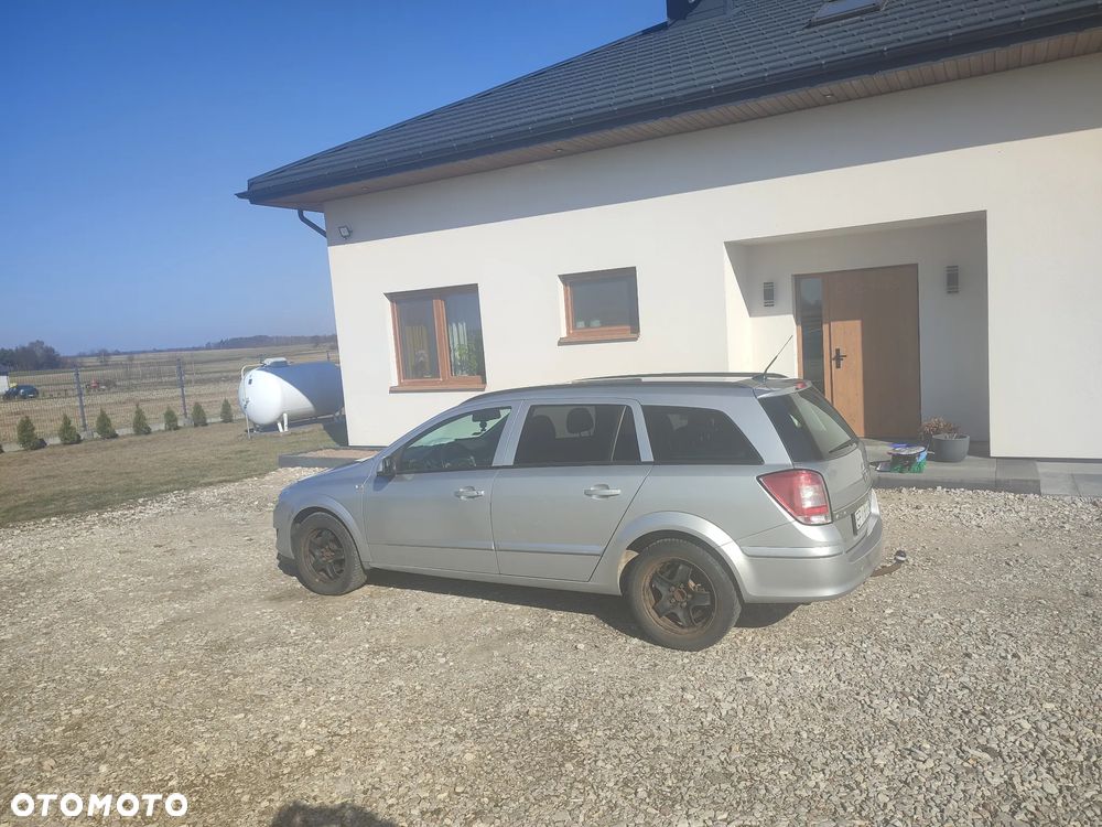 Opel Astra 1.7 CDTI - 10