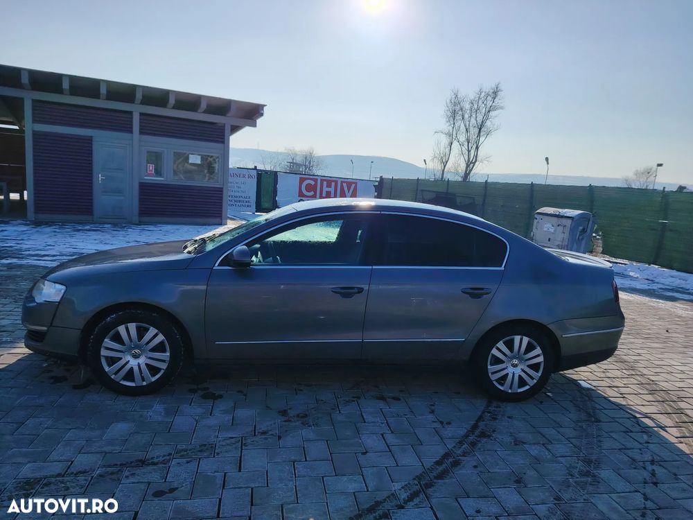 Volkswagen Passat 1.9TDI Trendline - 4