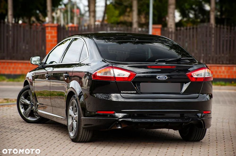 Ford Mondeo 2.0 TDCi Black Magic - 12