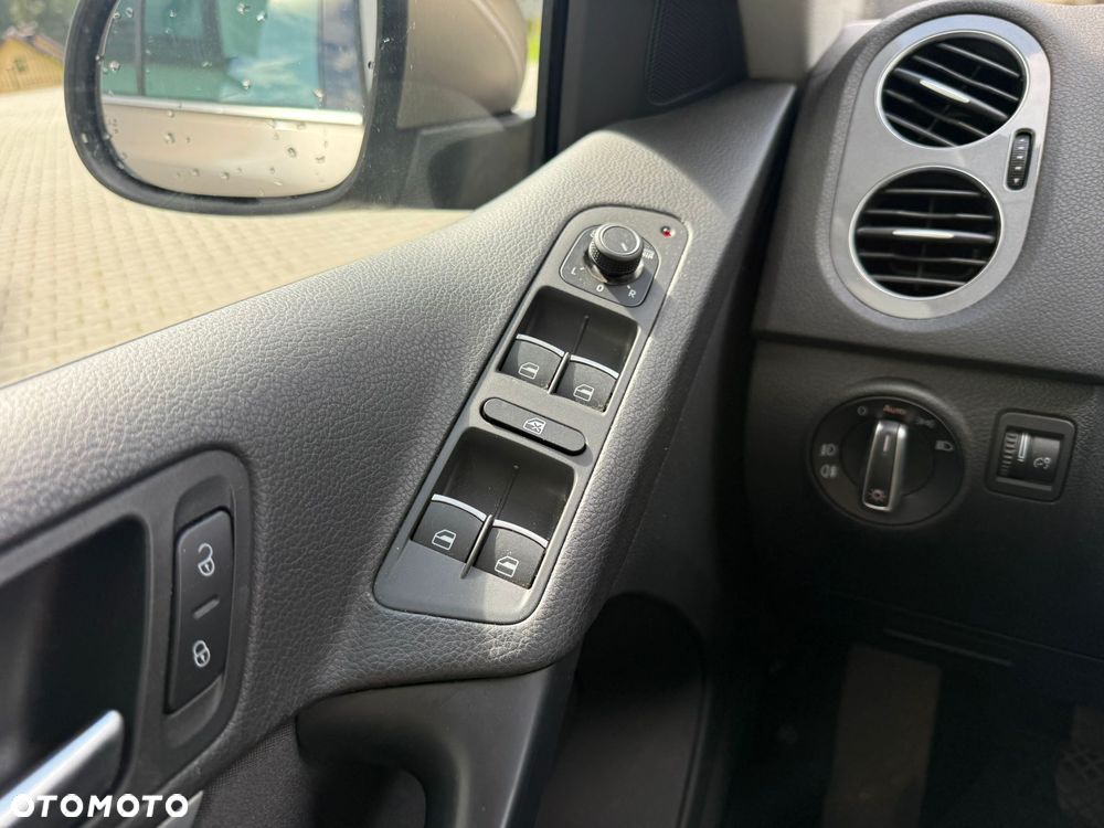 Volkswagen Tiguan 2.0 TDI BMT SCR 4Mot Comfortline - 12