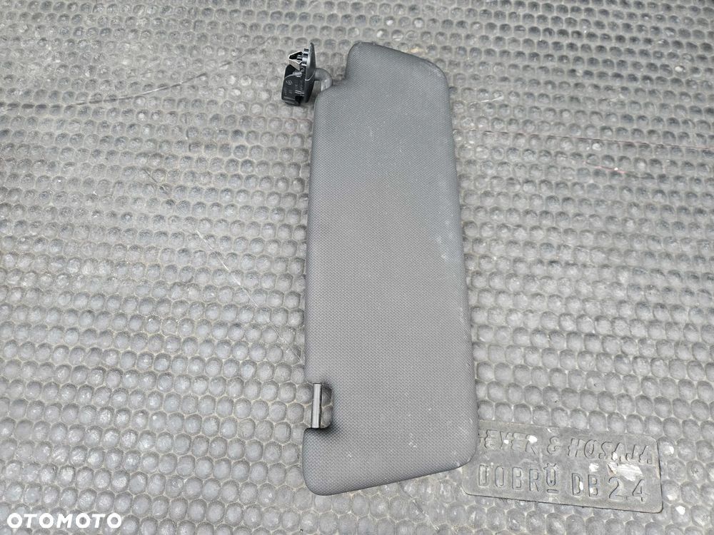 Daszek Słonecznik 8K0857551 8K0857552 Czarne S-Line Oslona Przeciwsloneczna Haczyk Lewa Prawa AUDI A4 B8 - 18