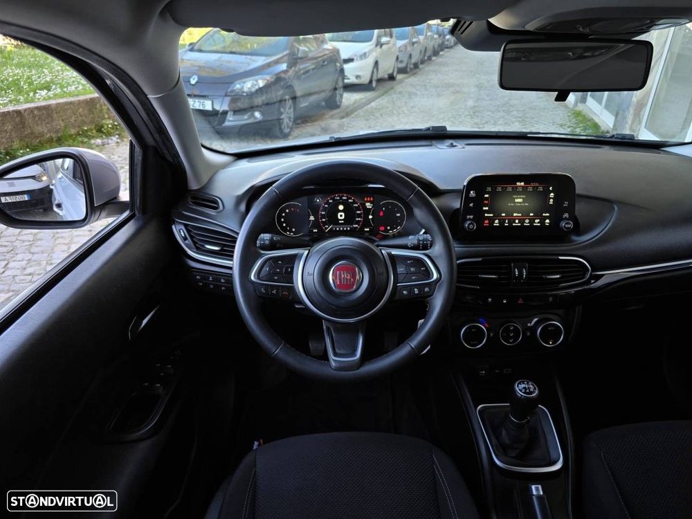 Fiat Tipo Station Wagon 1.0 GSE T3 City Life - 6