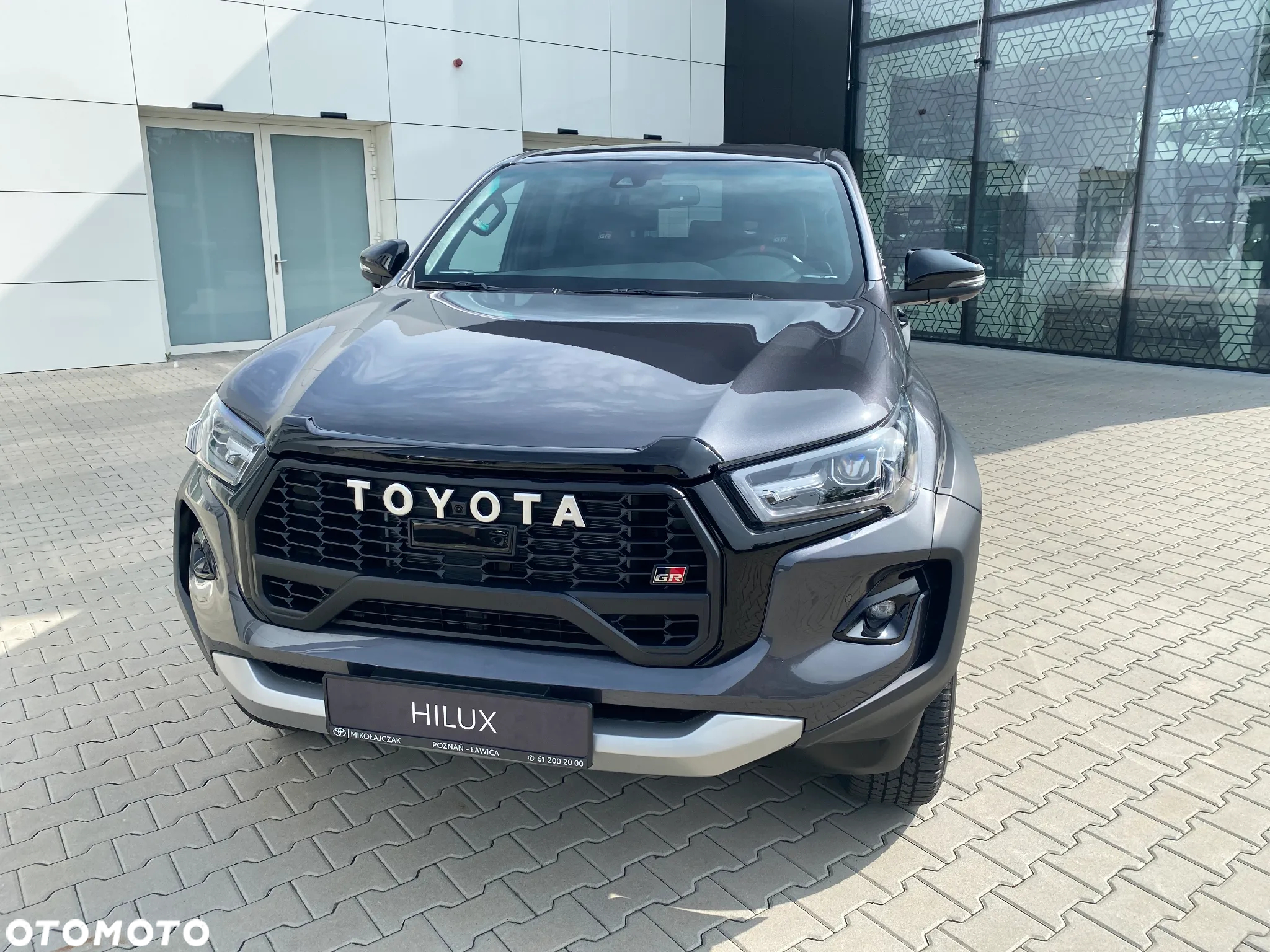 Toyota Hilux 2.8 D-4D Double Cab GR Sport II 4x4 - 3