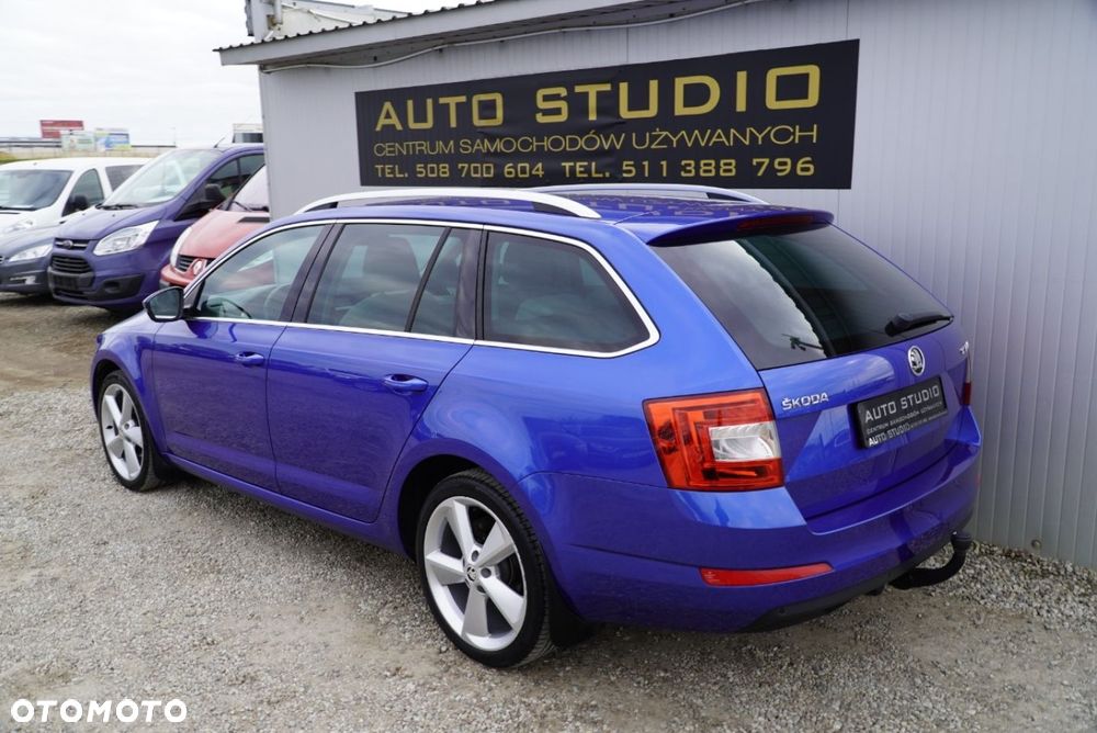 Skoda Octavia 2.0 TDI DSG Style - 4