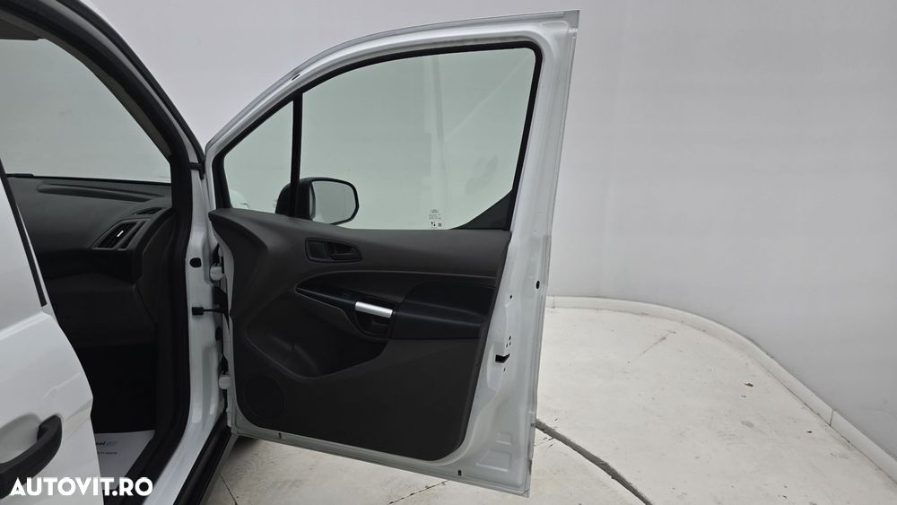 Ford Transit Connect - 18