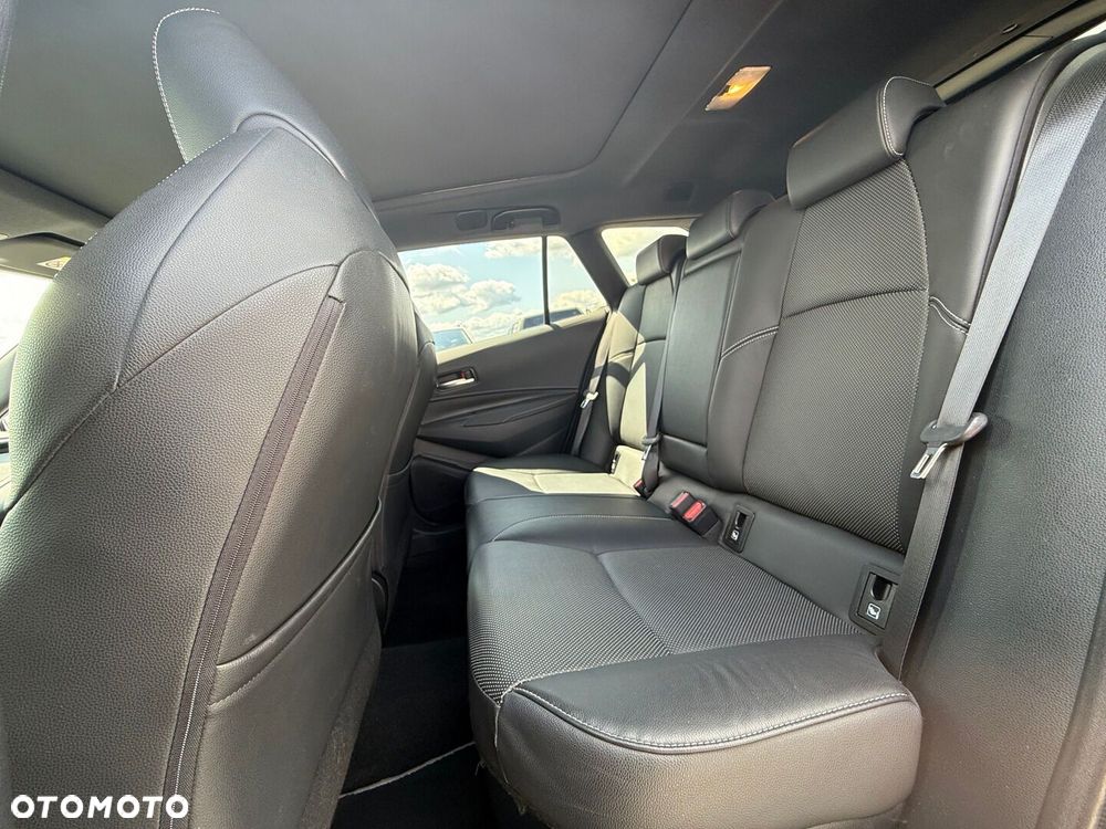 Toyota Corolla - 28