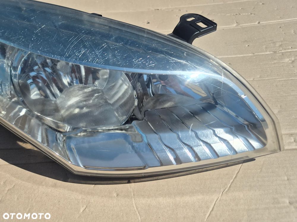 Renault Megane III lampa prawa.2008-2013.OE.AL. - 2