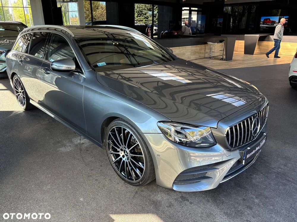 Mercedes-Benz Klasa E 220 d 4-Matic 9G-TRONIC - 3