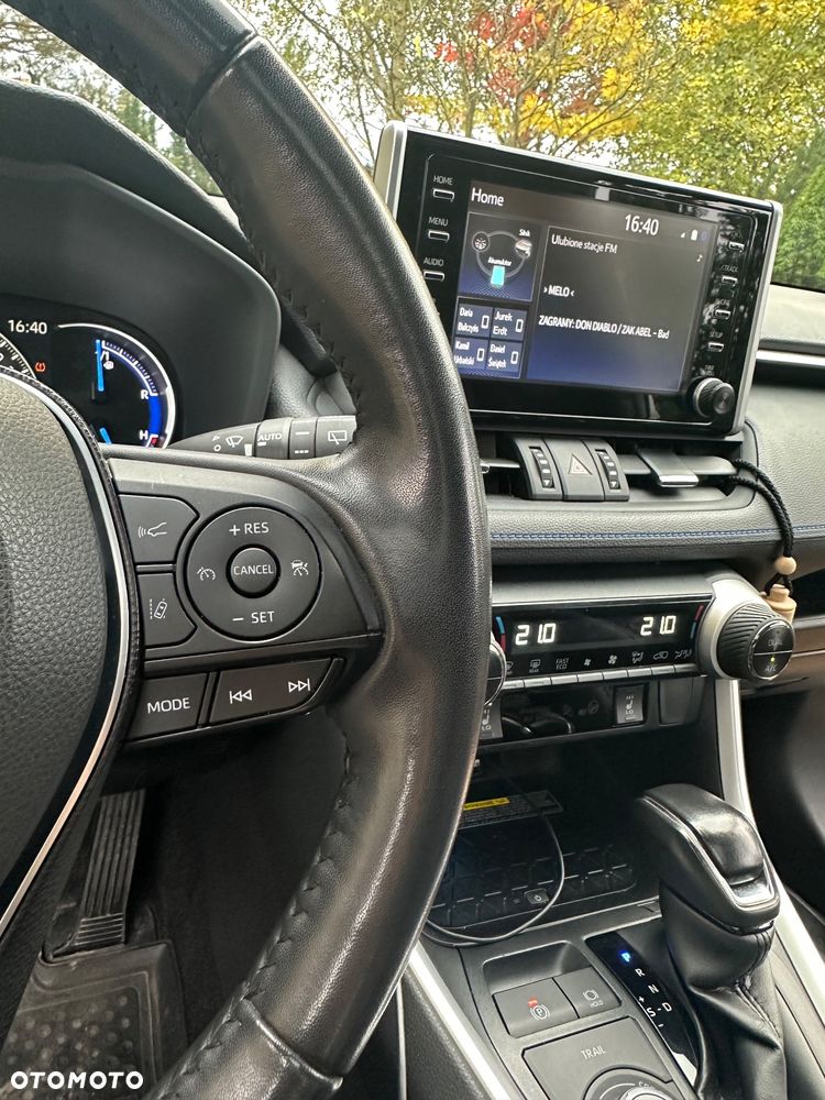 Toyota RAV4 Hybrid Selection 4x4 - 18