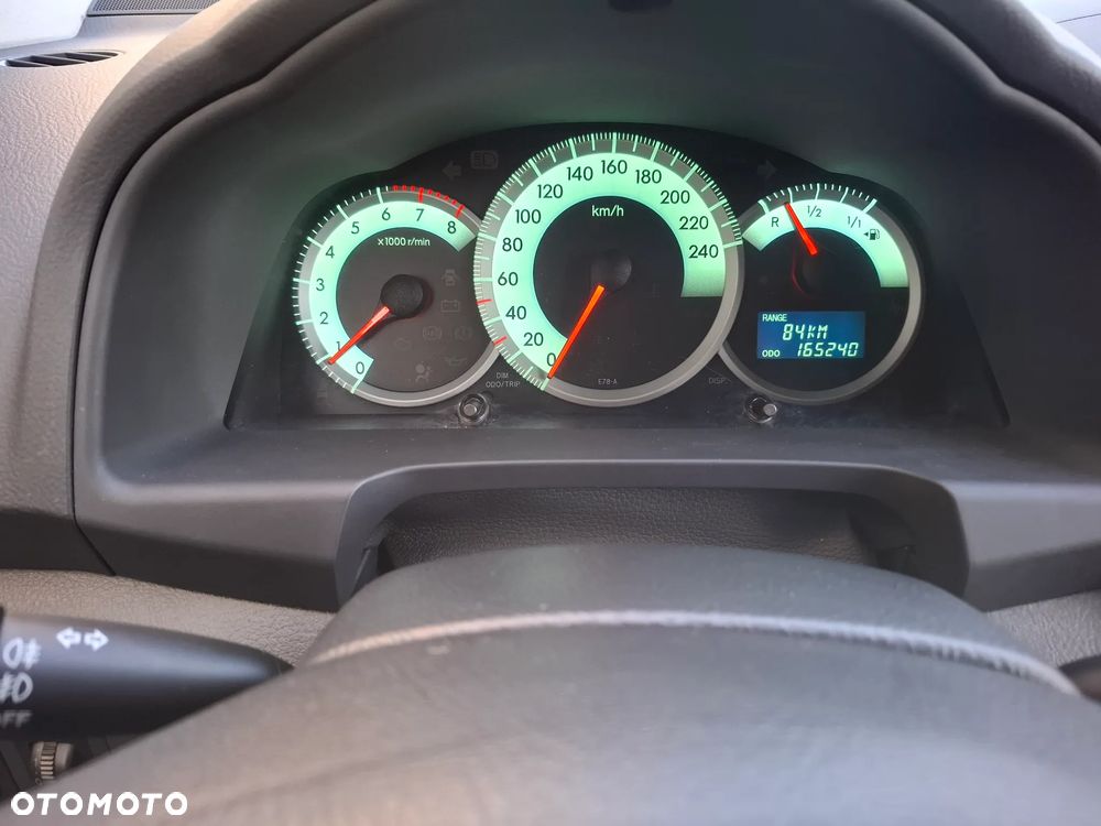 Toyota Corolla Verso - 12