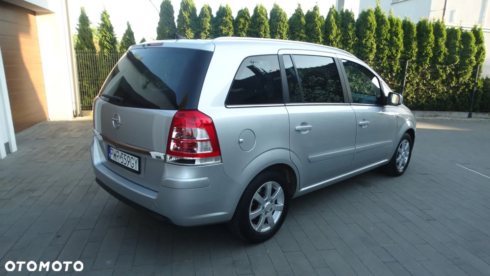 Opel Zafira 1.8 Cosmo - 5