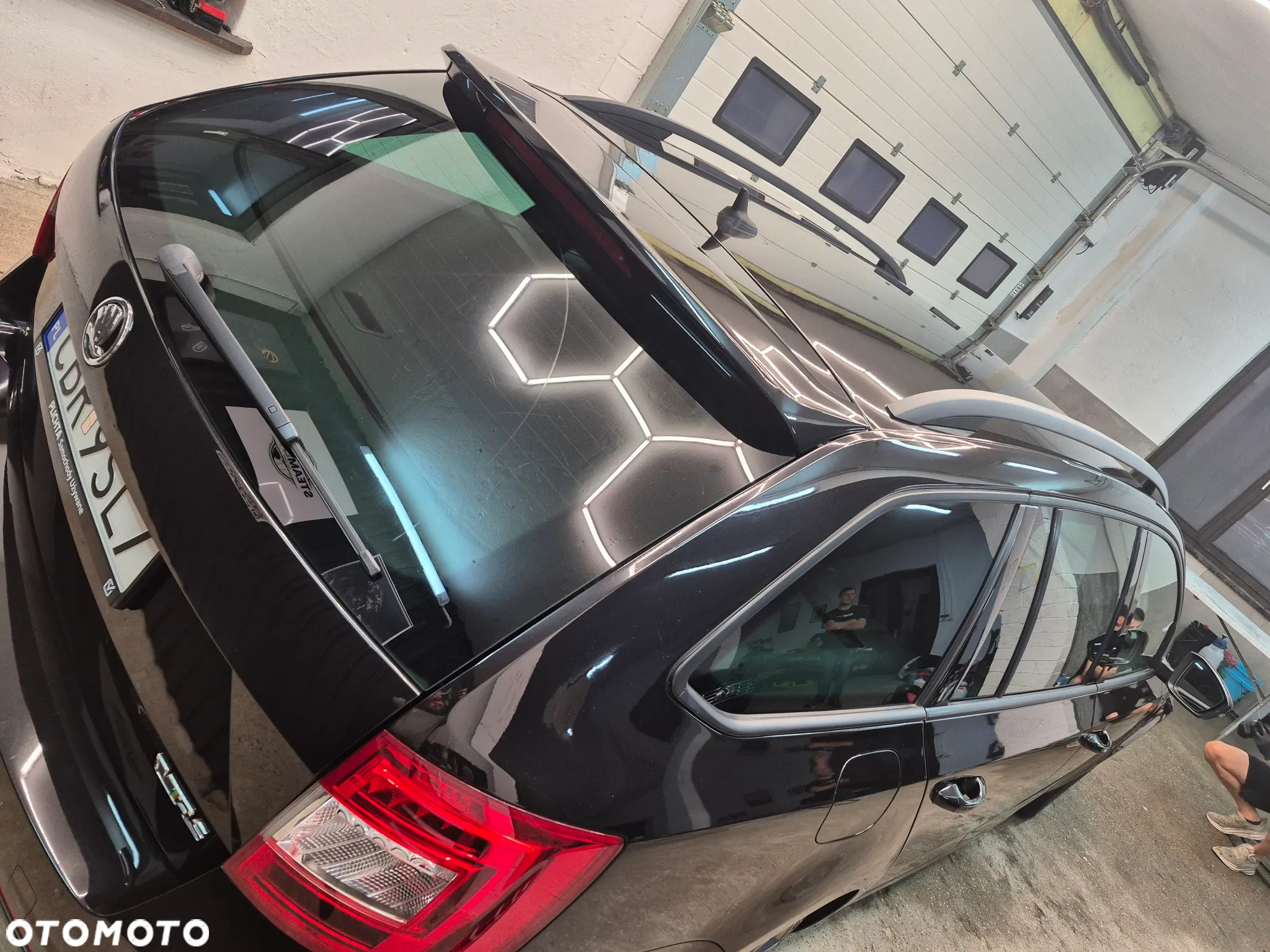 Skoda Octavia 2.0 TDI RS DSG - 6