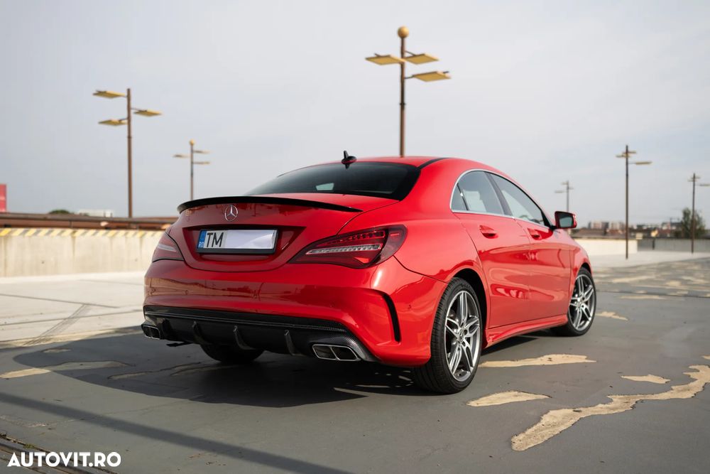 Mercedes-Benz CLA 200 - 4
