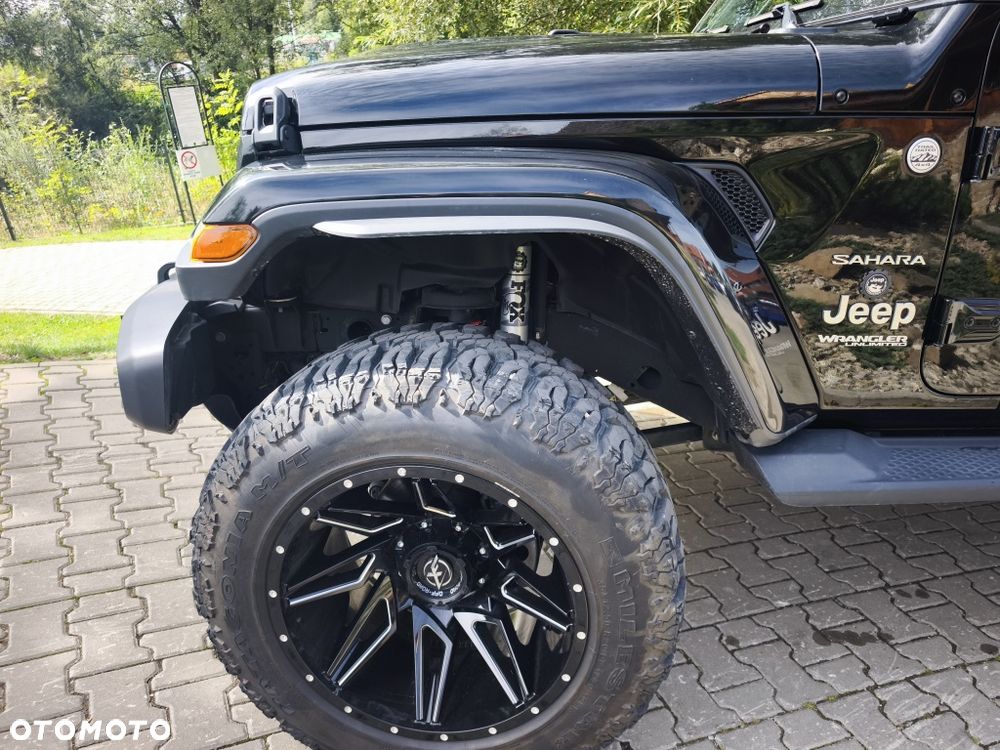 Jeep Wrangler - 2