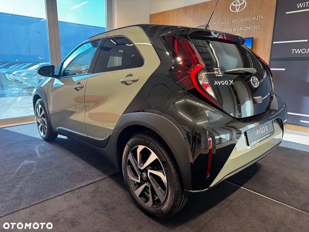 Toyota Aygo X 1.0 VVT-i Style - 3