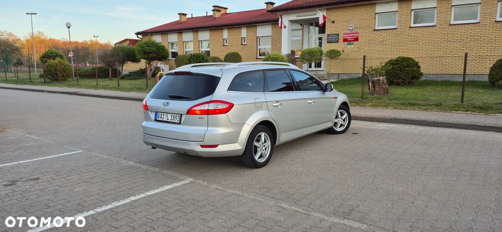 Ford Mondeo - 8