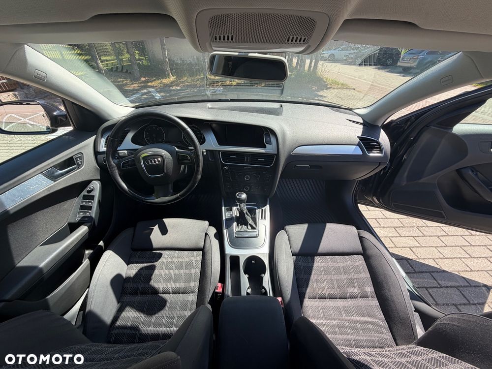 Audi A4 Avant 1.8 TFSI Ambiente - 16