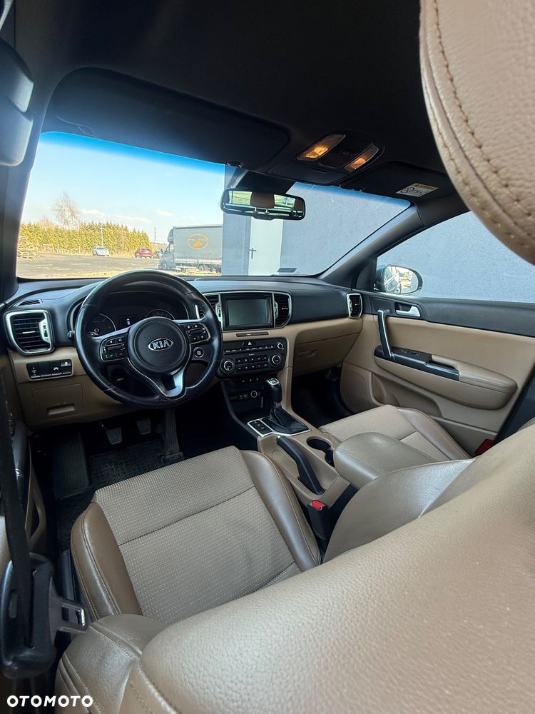 Kia Sportage 2.0 CRDI 4WD Automatik Fifa World Cup Edition - 9