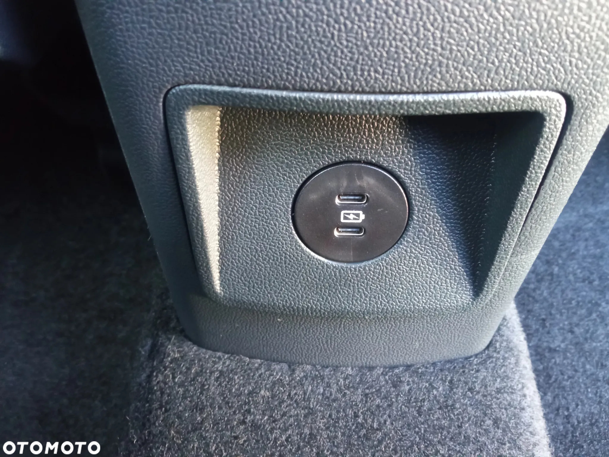 Ford Tourneo Courier 1.0 EcoBoost Active - 21