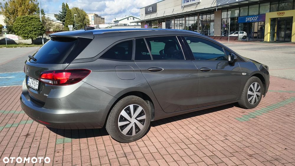 Opel Astra 2018 photo 3