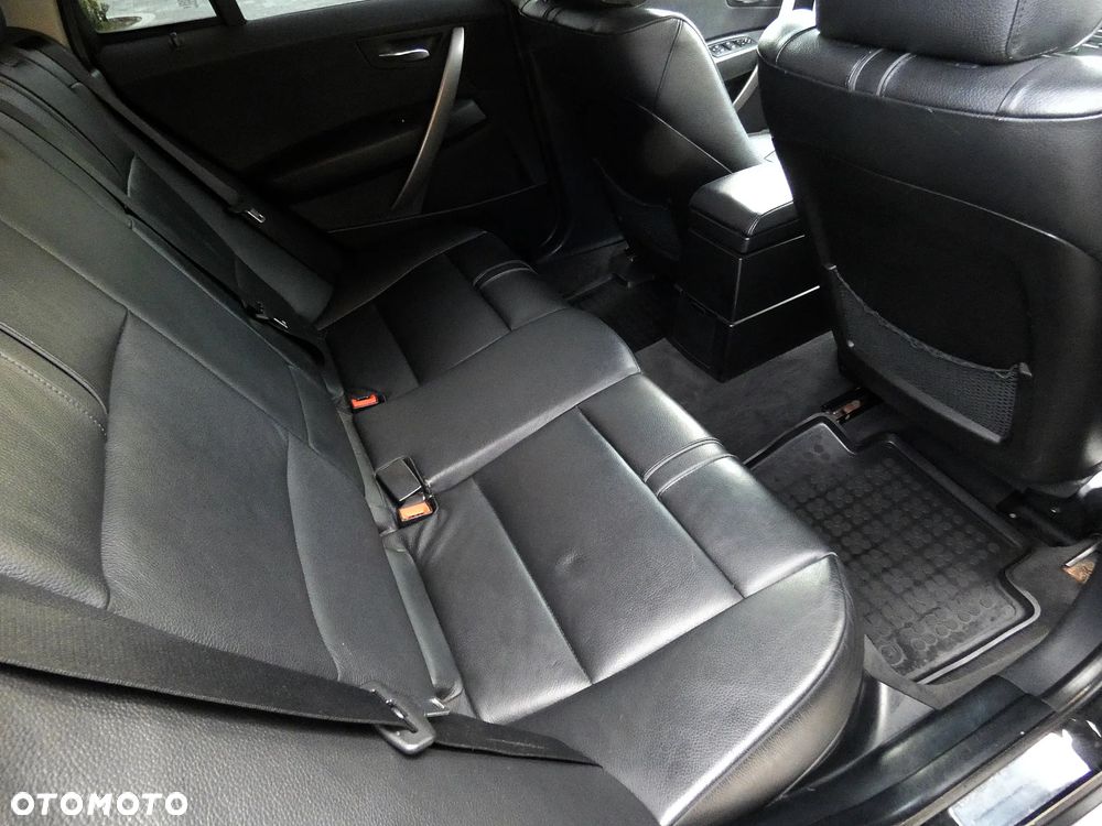 BMW X3 2.5i - 8