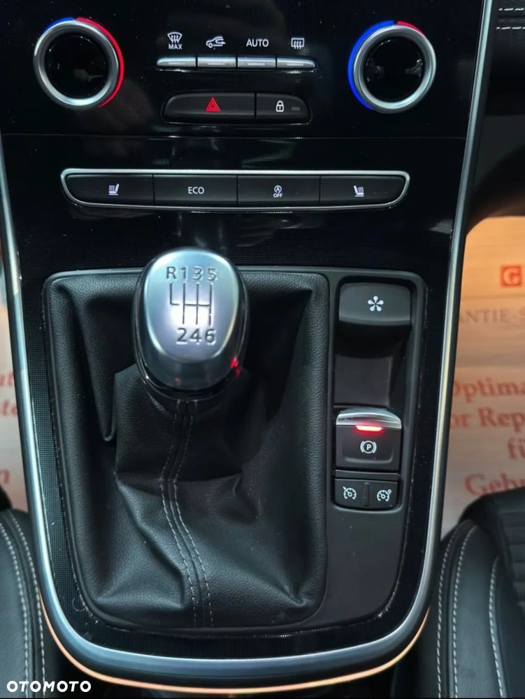 Renault Scenic ENERGY TCe 130 BOSE EDITION - 30