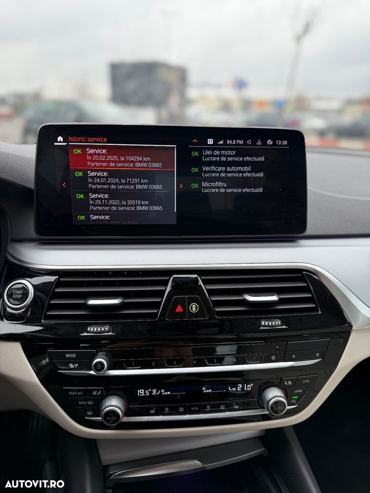 BMW Seria 5 530e Aut. Luxury Line - 17