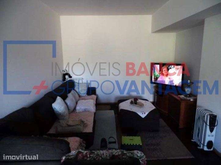 Apartamento T1+1 com estacionamento e arrecadação - Grande imagem: 2/5