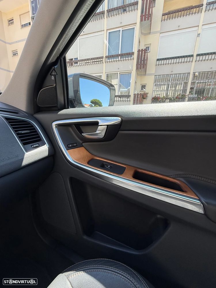 Volvo XC 60 D3 Geartronic Momentum - 11