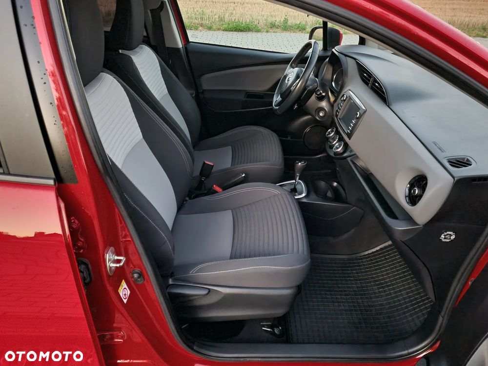 Toyota Yaris 1.5 Dynamic CVT - 10