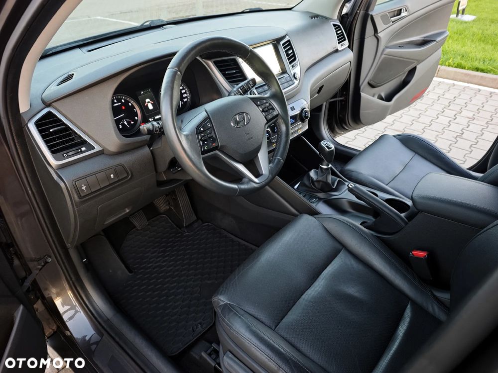 Hyundai Tucson 1.6 GDI BlueDrive Design 2WD - 27