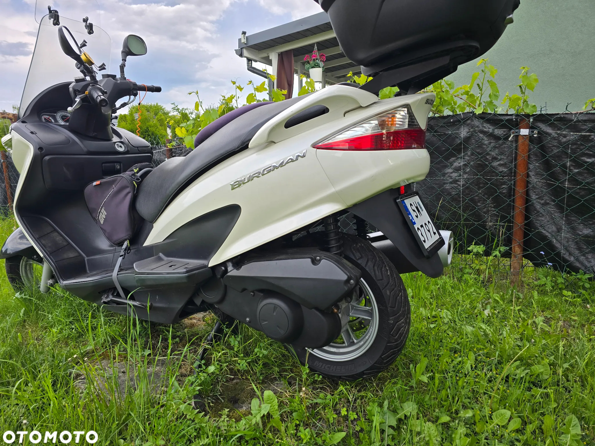 Suzuki Burgman - 3