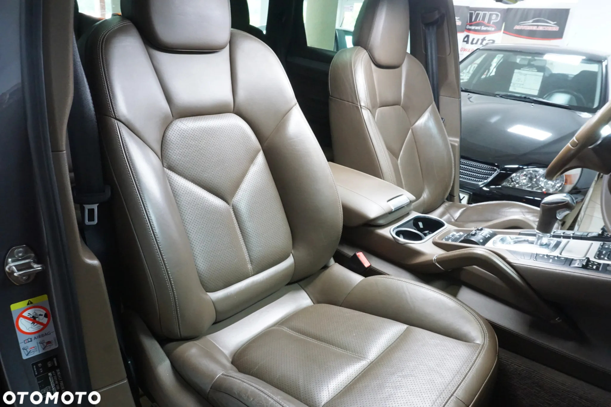 Porsche Cayenne Diesel Platinum Edition - 30