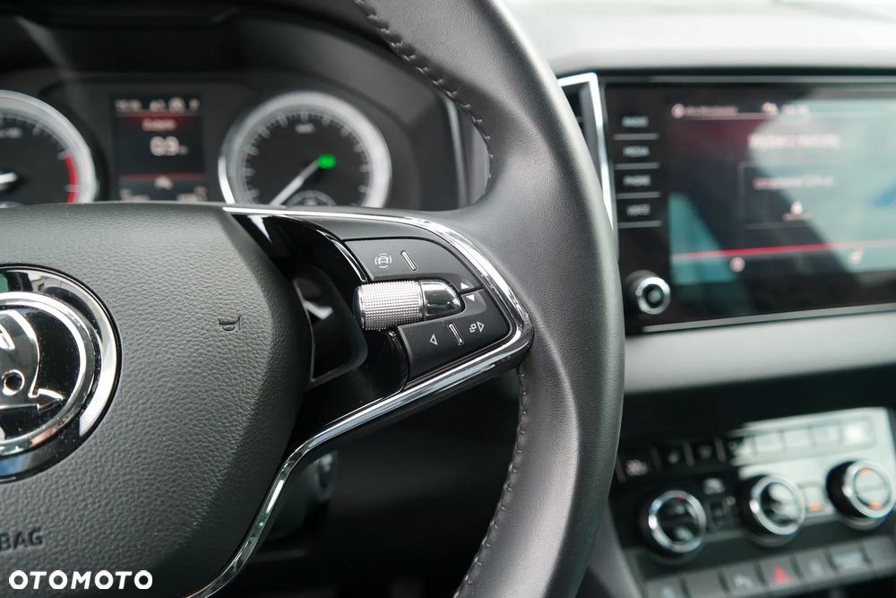 Skoda Karoq 1.5 TSI ACT 4x2 Style DSG - 20