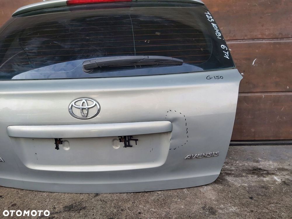 TOYOTA Avensis T25 03-08 r klapa bagażnika blenda szyba KOMBI 6T1 - 3