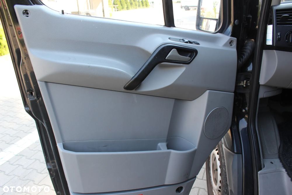 Mercedes-Benz Sprinter - 15