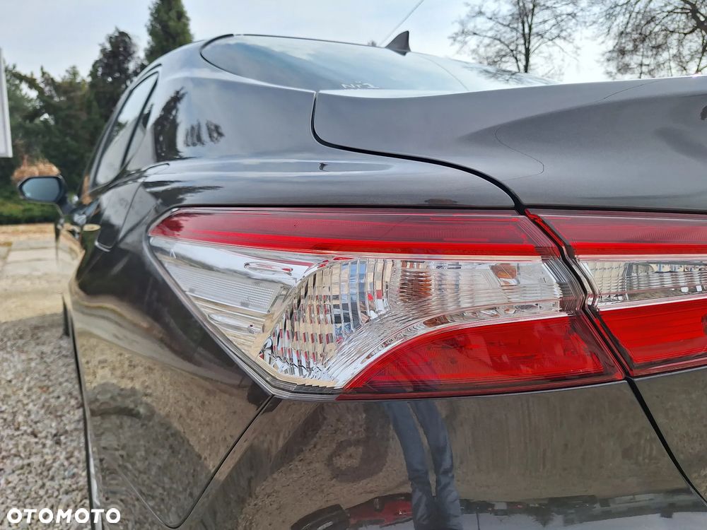 Toyota Camry 2.5 Hybrid Comfort CVT - 14