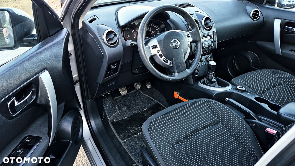 Nissan Qashqai 2.0 4x4 Tekna Premium - 28