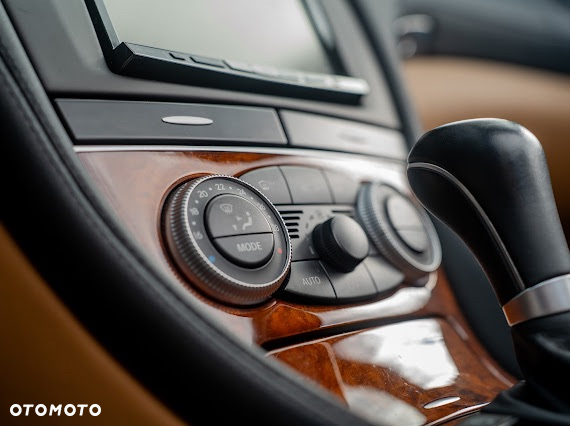 Mercedes-Benz SL - 11