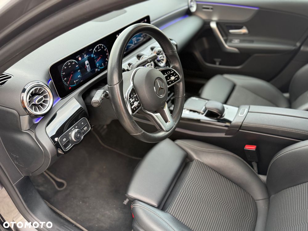 Mercedes-Benz Klasa A 220 4-Matic 7G-DCT - 18