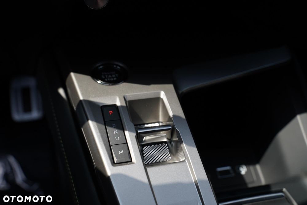 Peugeot 308 1.2 mHEV GT S&S e-DCS6 - 20