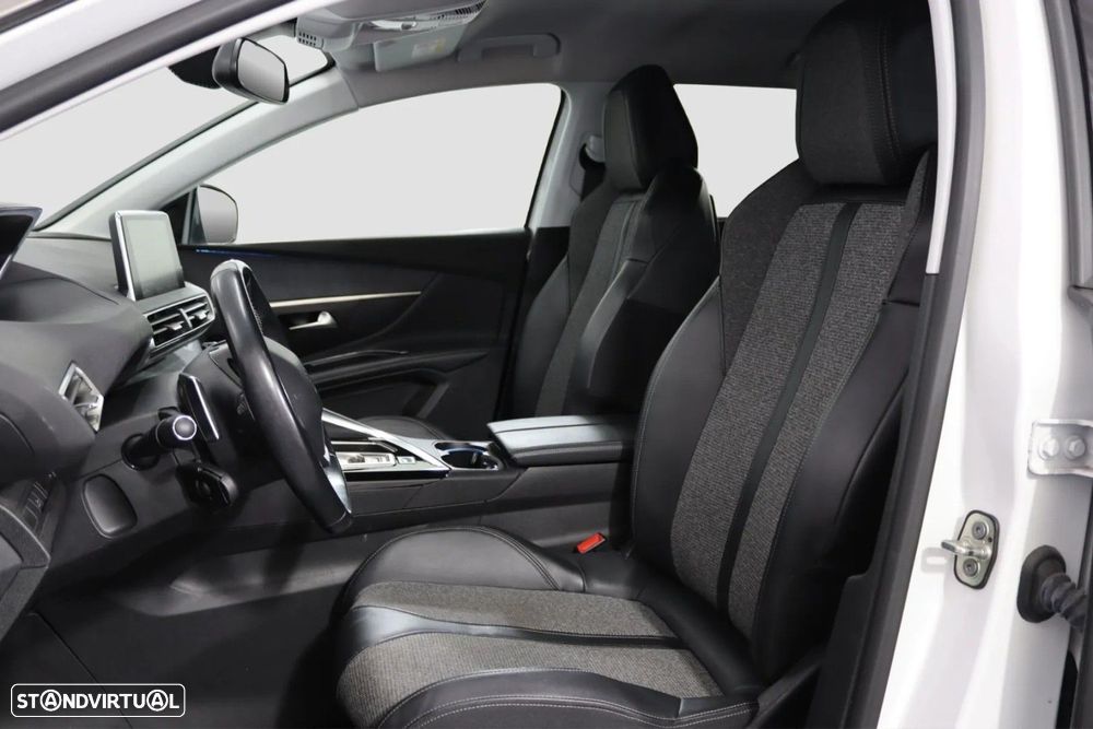 Peugeot 5008 1.2 PureTech Allure EAT6 - 13