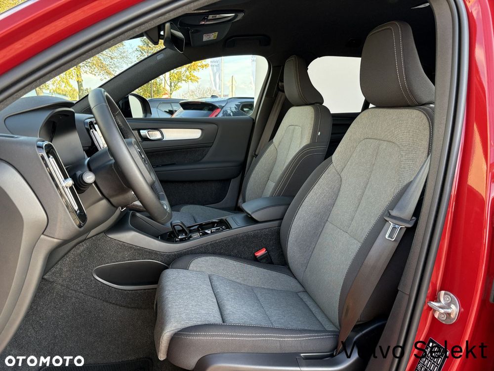 Volvo XC 40 2024