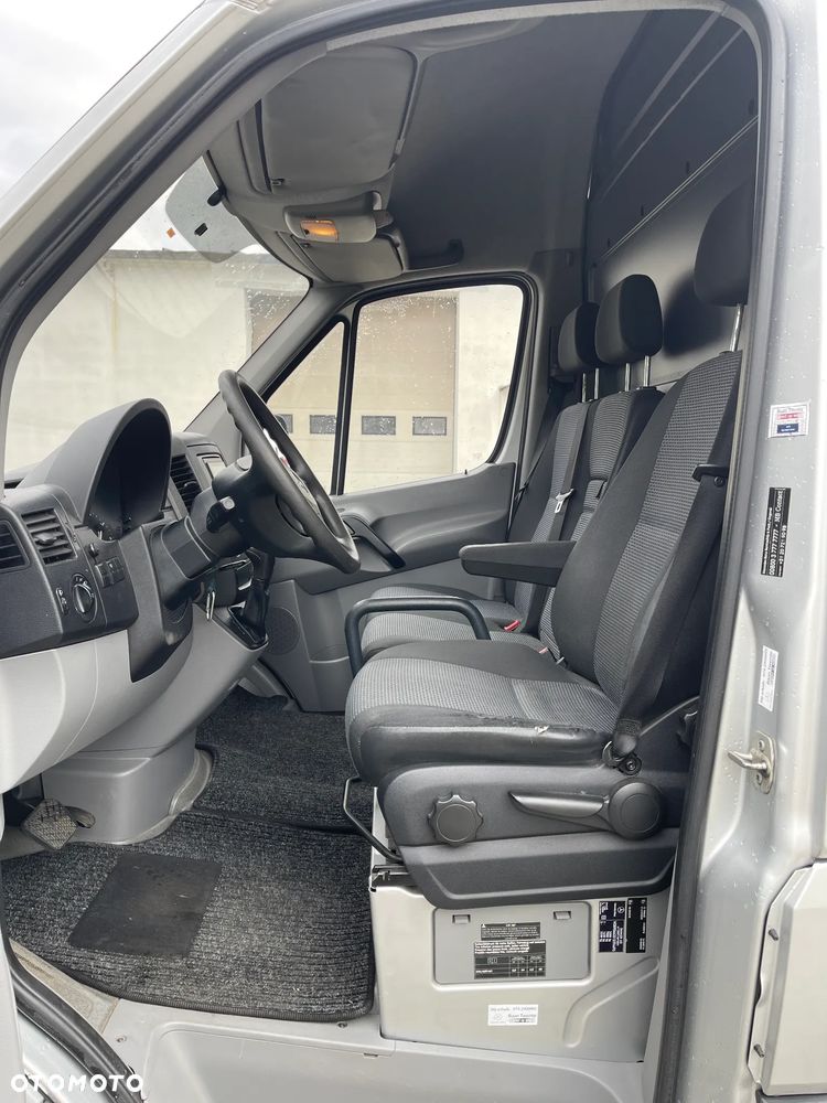 Mercedes-Benz Sprinter - 8