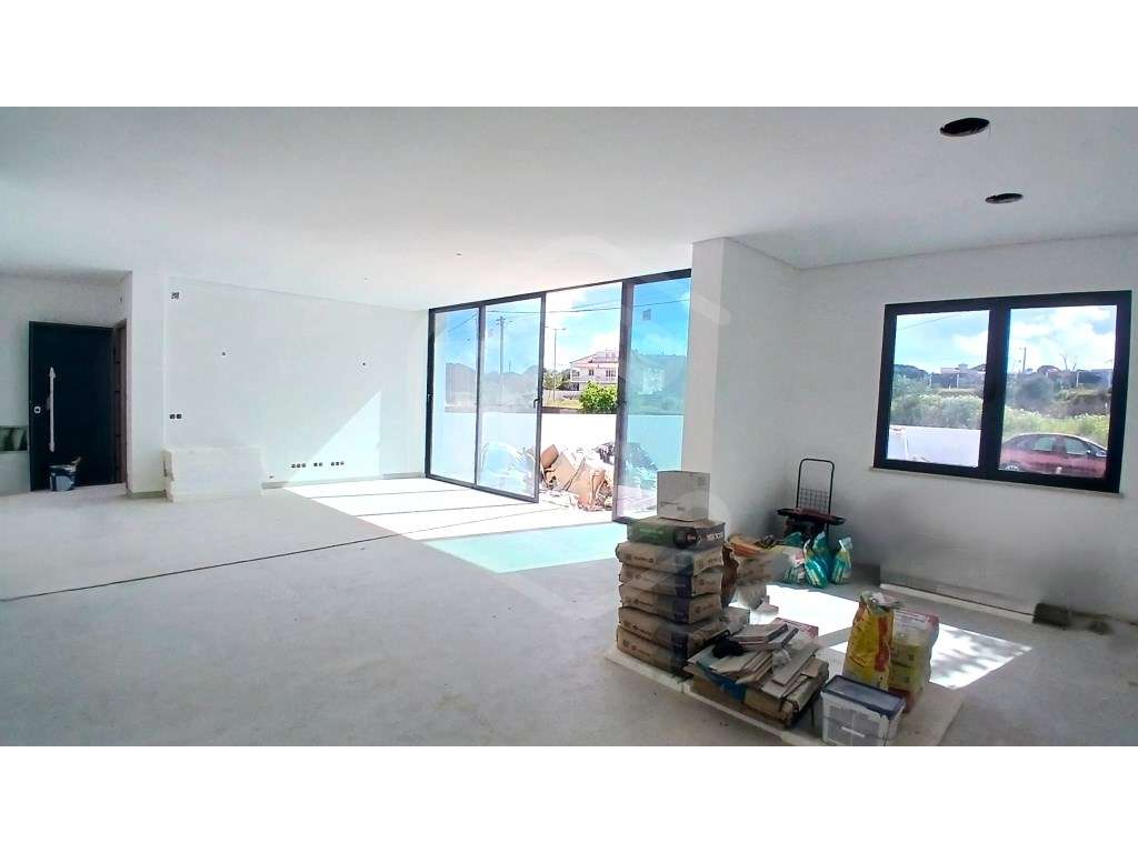 Moradia Contemporânea entre a Fonte Santa e o Mar, Quarteira, Algarve - Grande imagem: 2/16